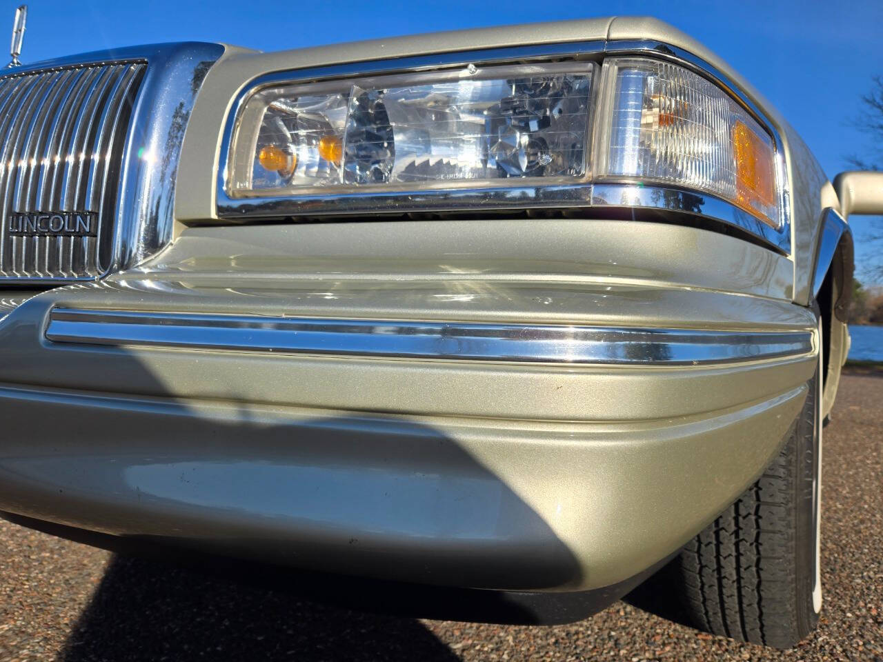 1997 Lincoln Town Car 17