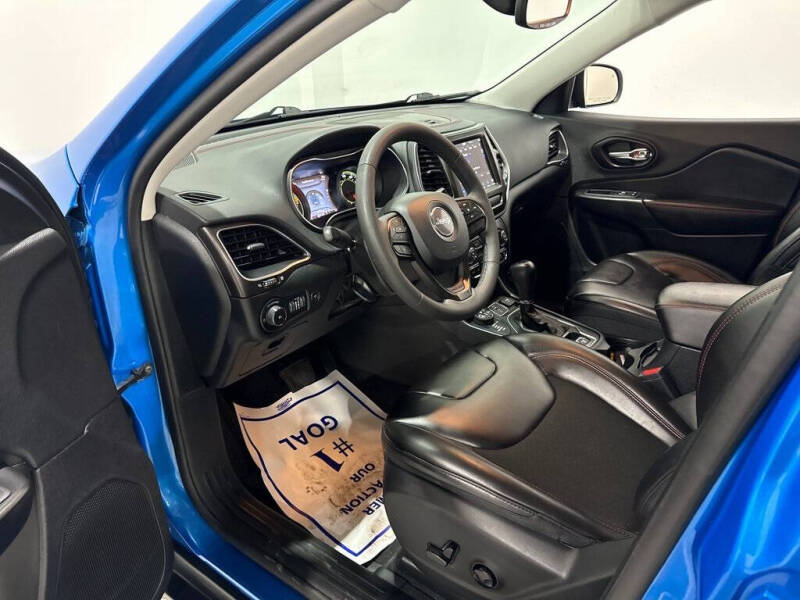 2022 Jeep Cherokee Trailhawk