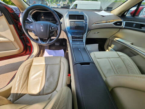 2014 Lincoln MKZ