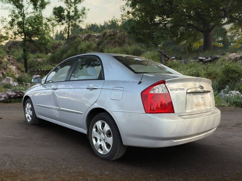 2004 Kia Spectra