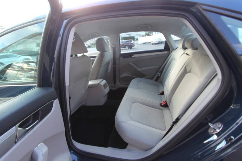 2018 Volkswagen Passat 2.0T S