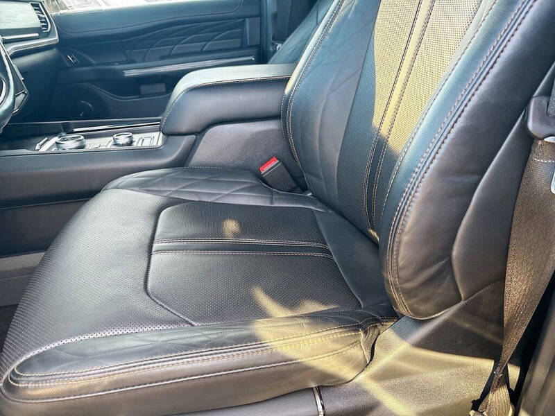 2024 Ford Expedition MAX Platinum