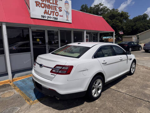 2018 Ford Taurus SE