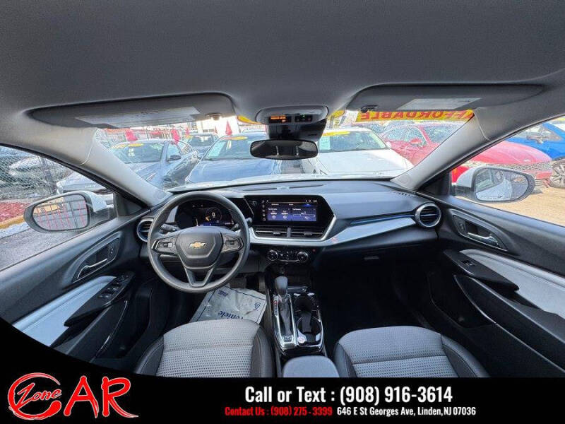 2024 Chevrolet Trax LT