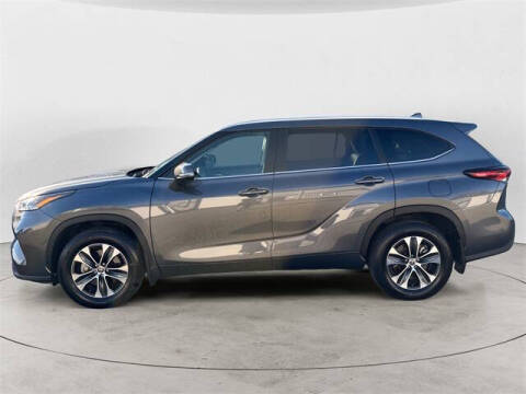 2025 Toyota Highlander XLE