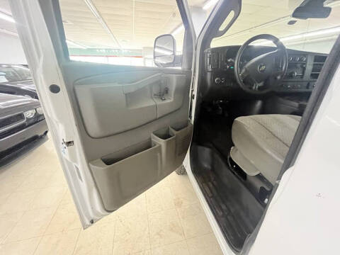 2022 Chevrolet Express LT 3500