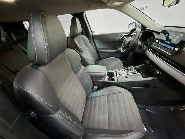 2024 Mitsubishi Outlander SE