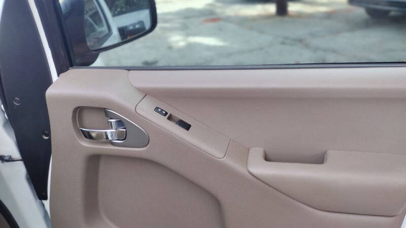 2014 Nissan Frontier S