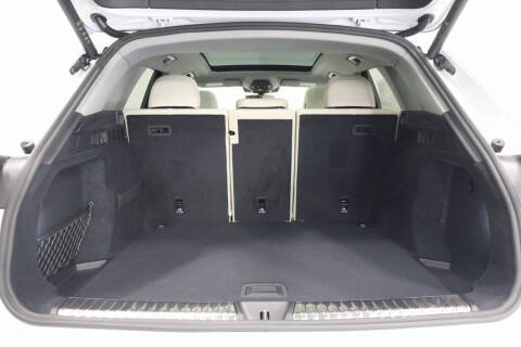 2025 Audi Q5 quattro Premium Plus TFSI