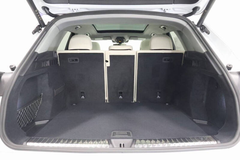 2025 Audi Q5 quattro Premium Plus TFSI