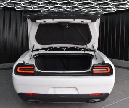2018 Dodge Challenger SXT Plus