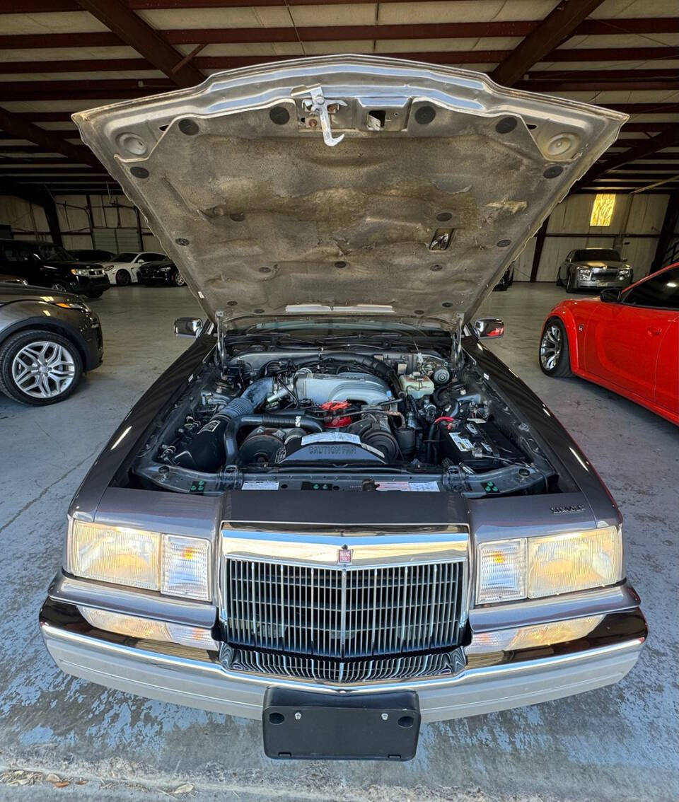 1992 Lincoln Mark VII for sale at Carnival Car Company in Victoria, TX