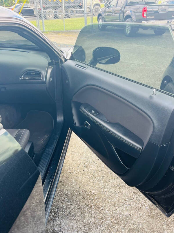 2016 Dodge Challenger SXT