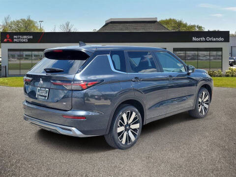 2026 Mitsubishi Outlander SE