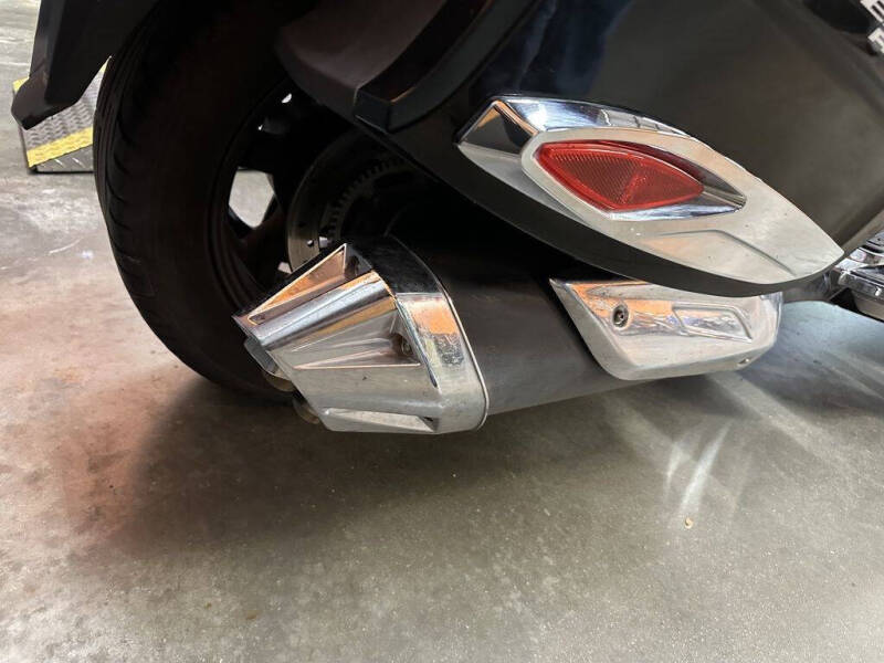 2016 Can-Am Spyder® RT Limited 6-Spee