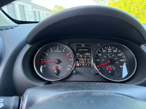 2011 Nissan Rogue S