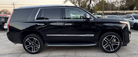 2017 Cadillac Escalade Luxury