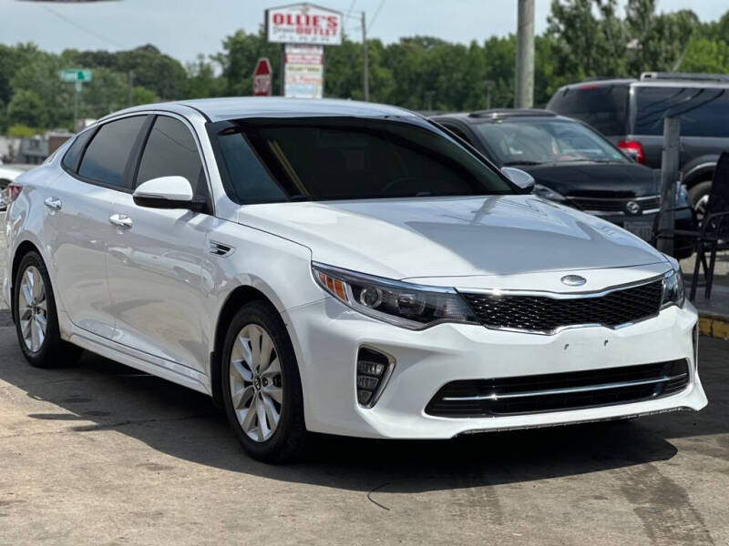 2018 Kia Optima S AT's photo