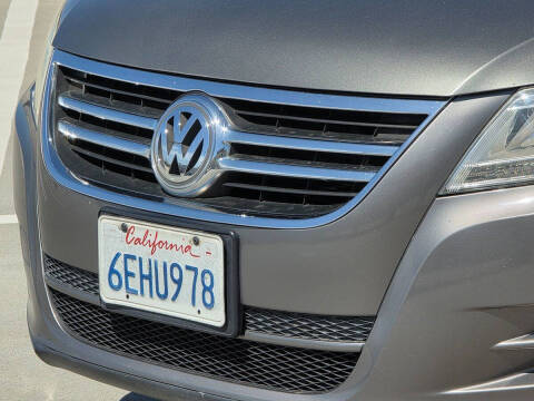 2009 Volkswagen Tiguan S