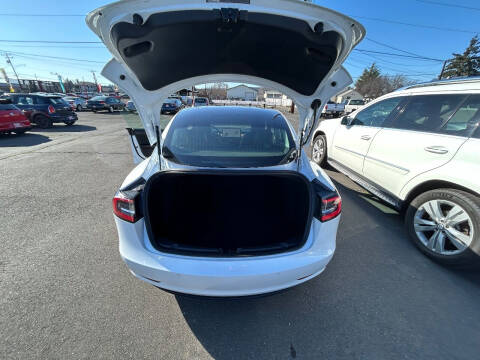 2019 Tesla Model 3 Standard Range
