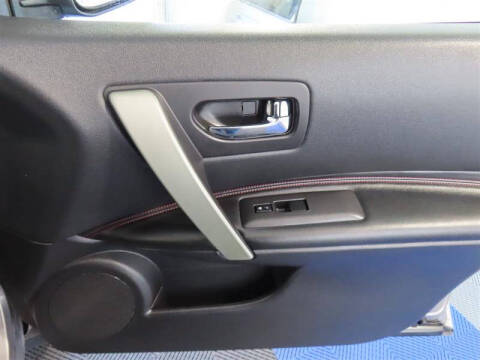 2012 Nissan Rogue SV w/SL Package