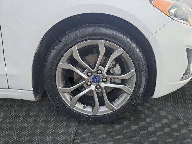 2020 Ford Fusion SEL