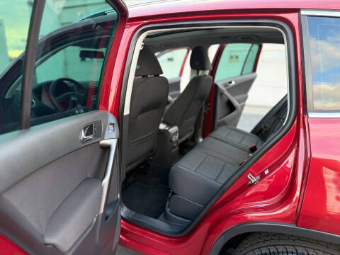 2009 Volkswagen Tiguan SE 4Motion