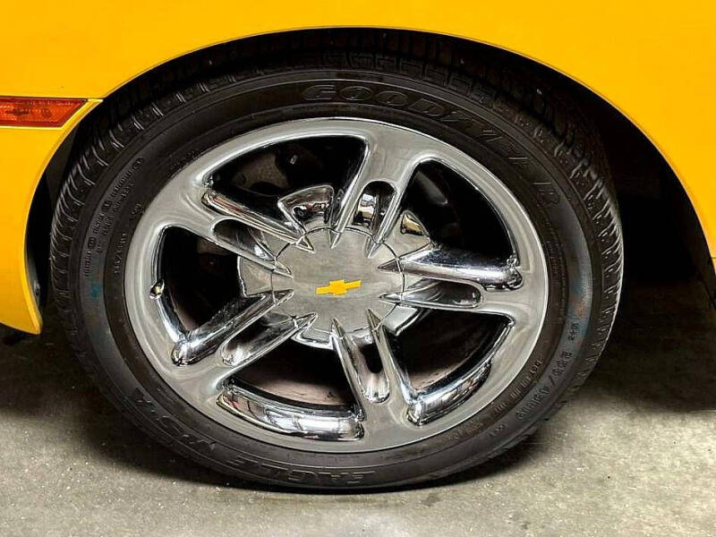 2004 Chevrolet SSR LS