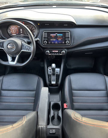 2019 Nissan Kicks SR