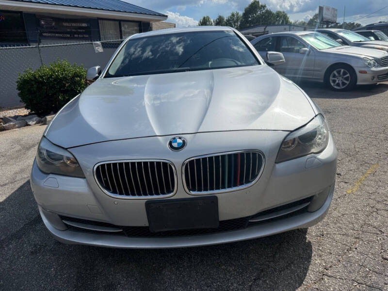 2011 BMW 5 Series 528i