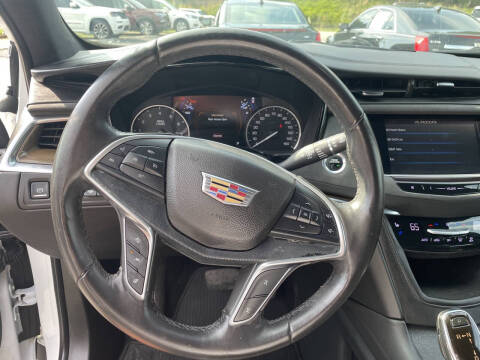 2017 Cadillac XT5 Platinum