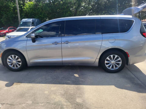 2017 Chrysler Pacifica Touring