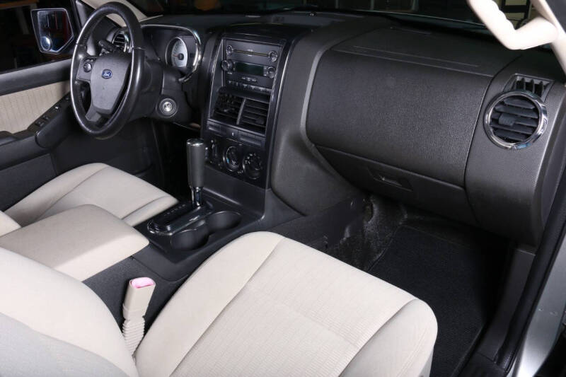 2008 Ford Explorer Sport Trac XLT