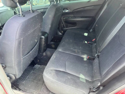 2014 Chrysler 200 LX