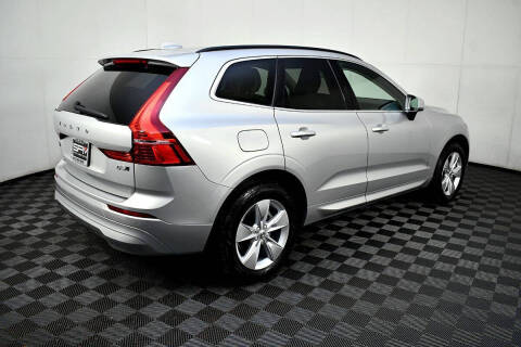 2022 Volvo XC60 B5 Momentum