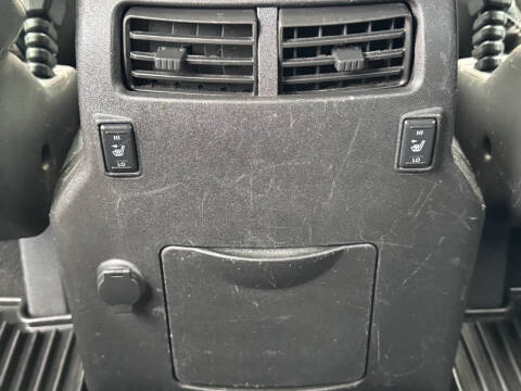 2013 Nissan Armada Platinum