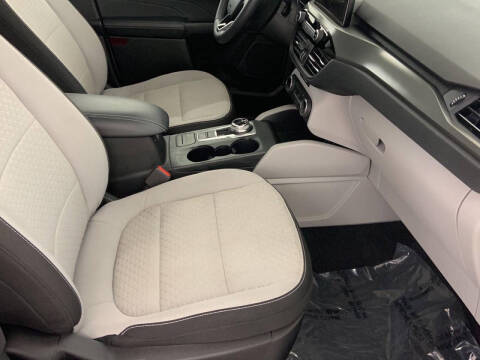 2023 Ford Escape Hybrid Active