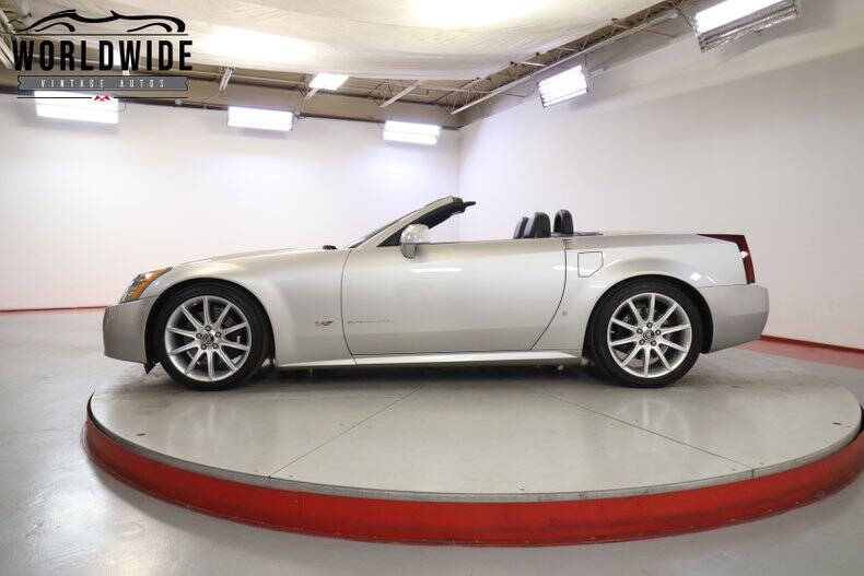 2006 Cadillac XLR-V