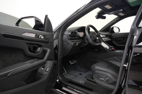 2023 Lamborghini Urus S