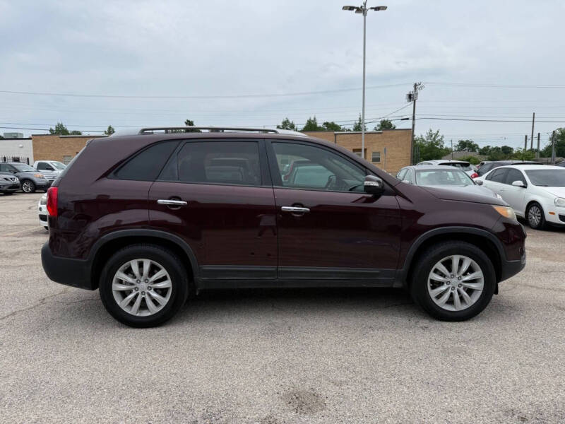 2011 Kia Sorento LX