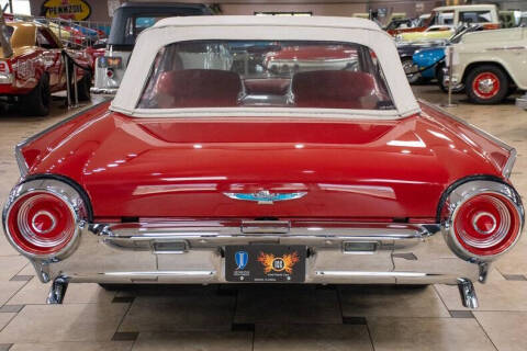 1962 Ford Thunderbird