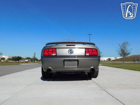 2005 Ford Mustang