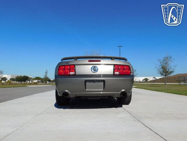2005 Ford Mustang