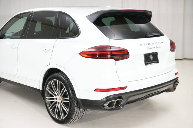 2017 Porsche Cayenne Turbo