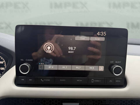 2025 Honda HR-V LX