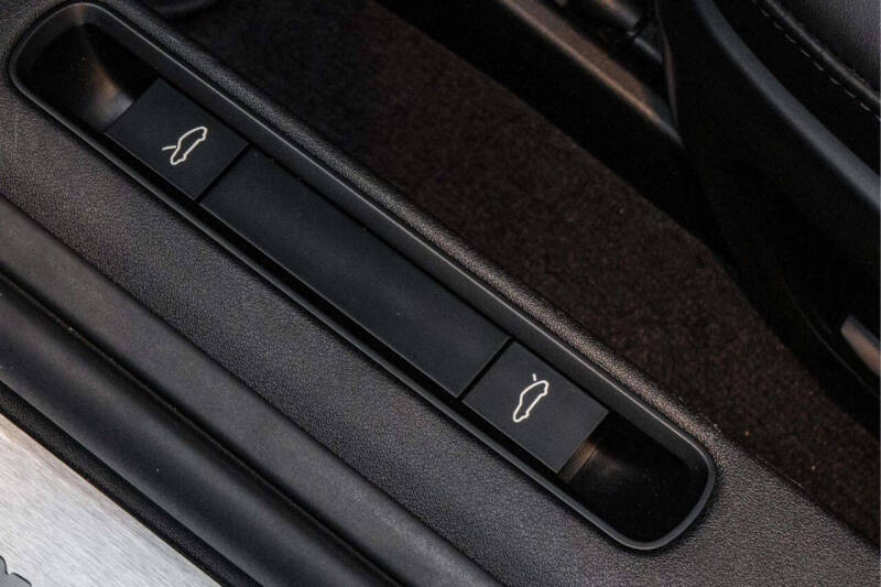 2020 Porsche 911 Carrera 4S