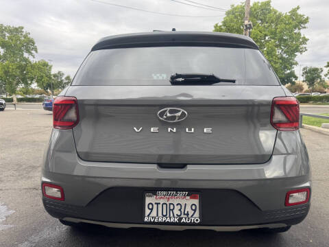 2021 Hyundai Venue SE