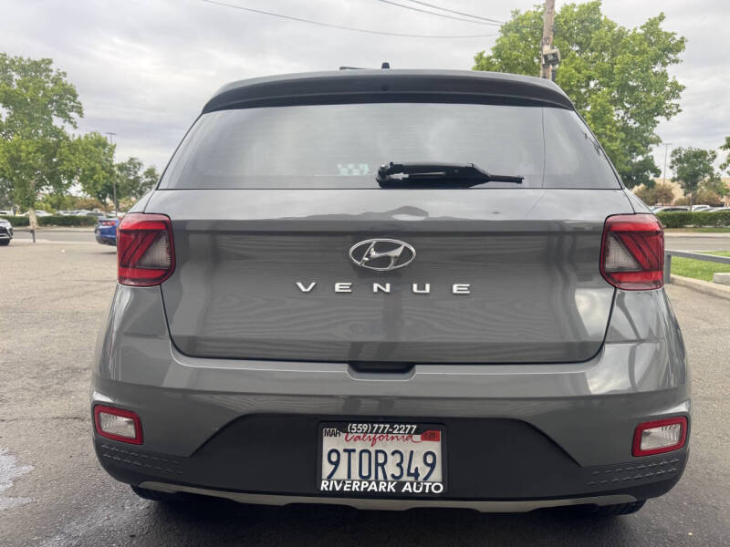 2021 Hyundai Venue SE