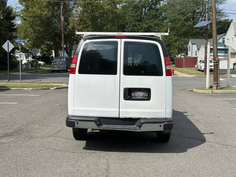 2018 GMC Savana 2500