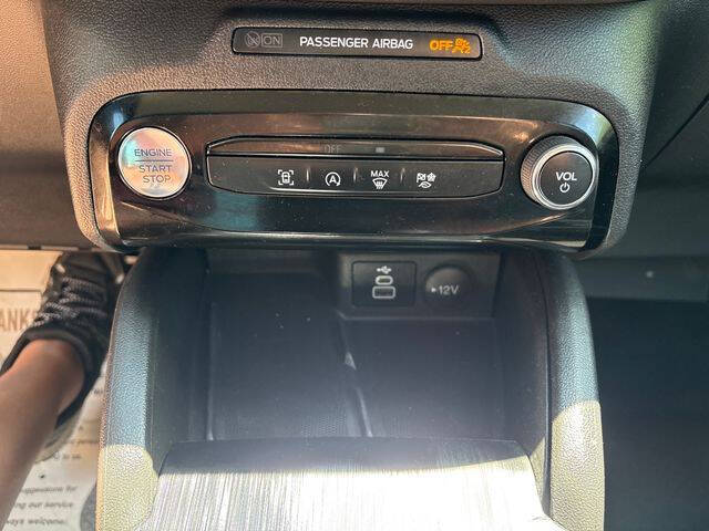2025 Ford Escape Platinum